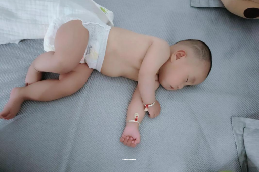 昆明9个月宝宝可以吃盐吗