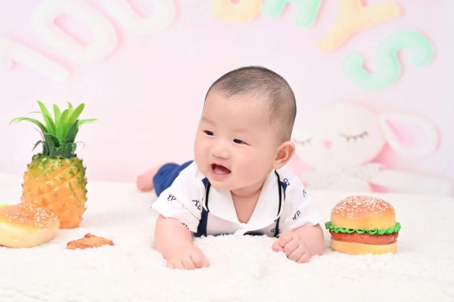 昆明宝宝三个月长牙正常吗